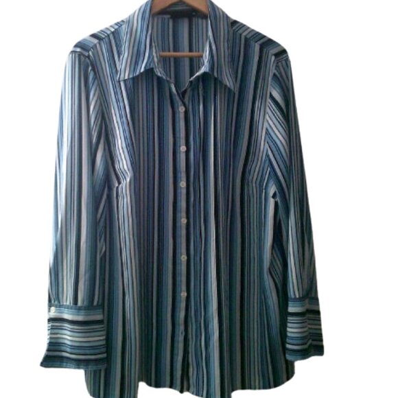Maggie Barnes Size 2X Button down Blouse Plus Size Blouse (imperfect) - Picture 3 of 8